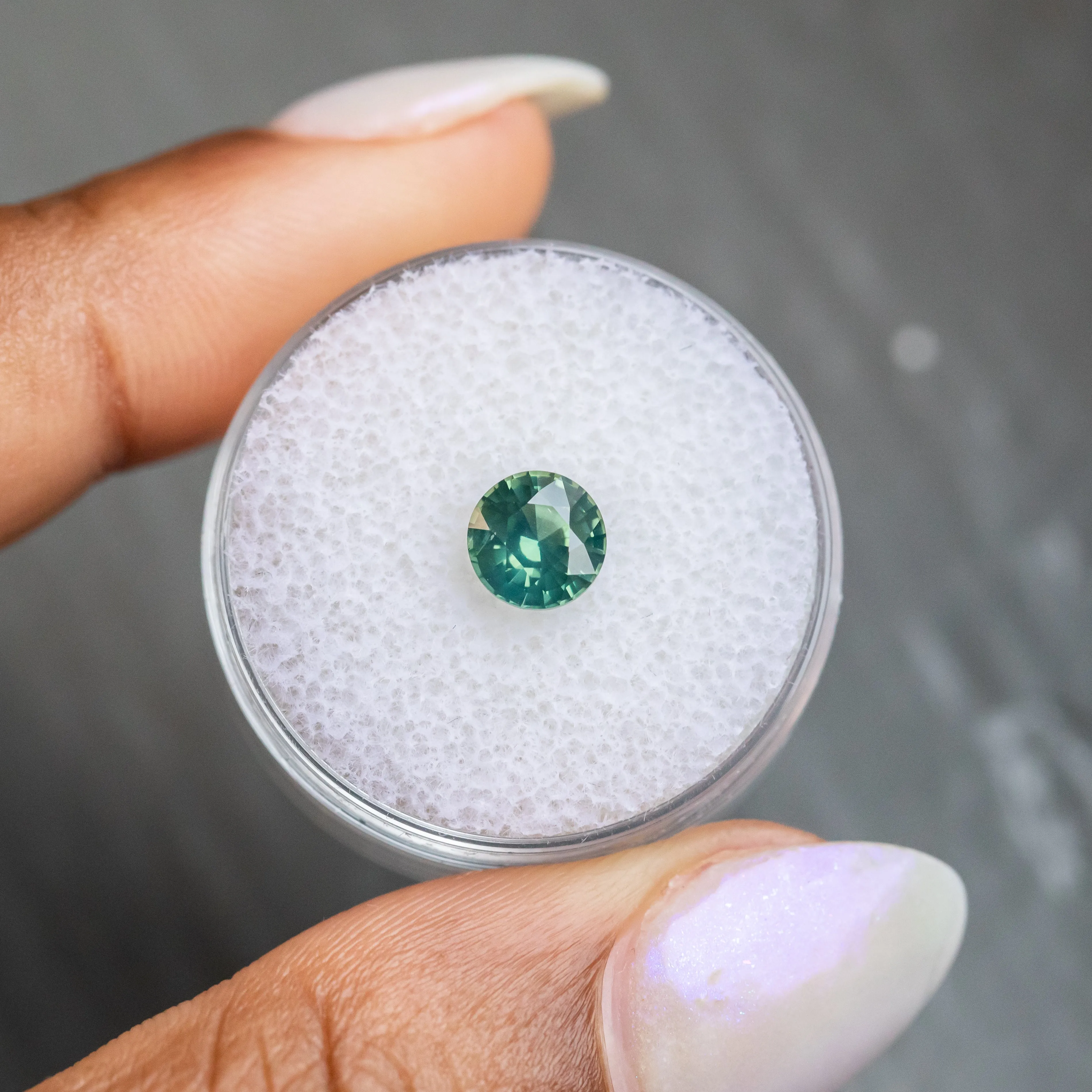 1.29CT ROUND AFRICAN SAPPHIRE, TEAL GREEN, 6.43X4.05MM