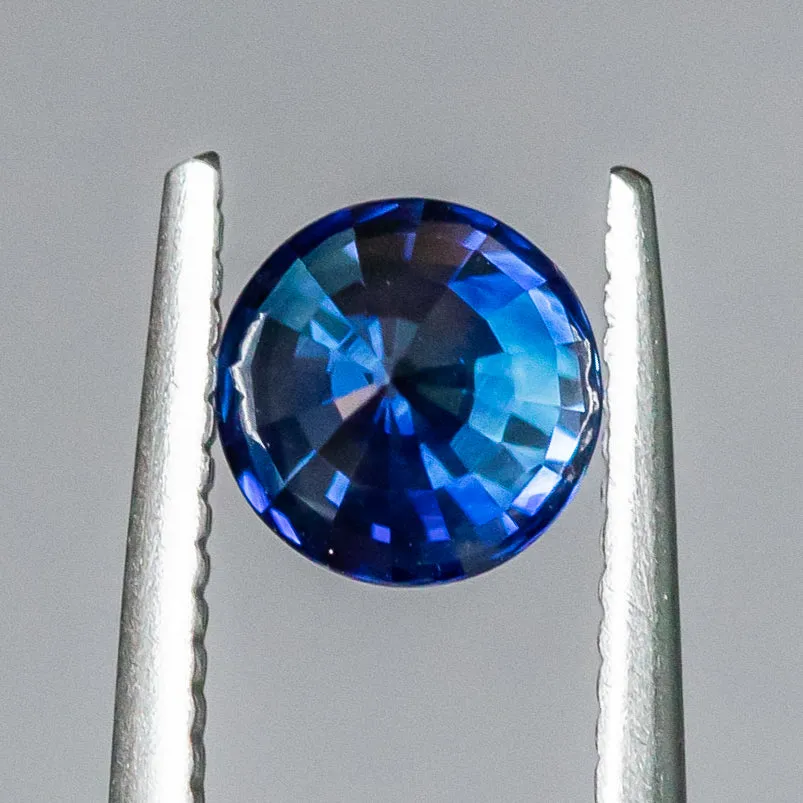 1.36CT ROUND CEYLON SAPPHIRE, ROYAL BLUE, 6.09X4.53MM