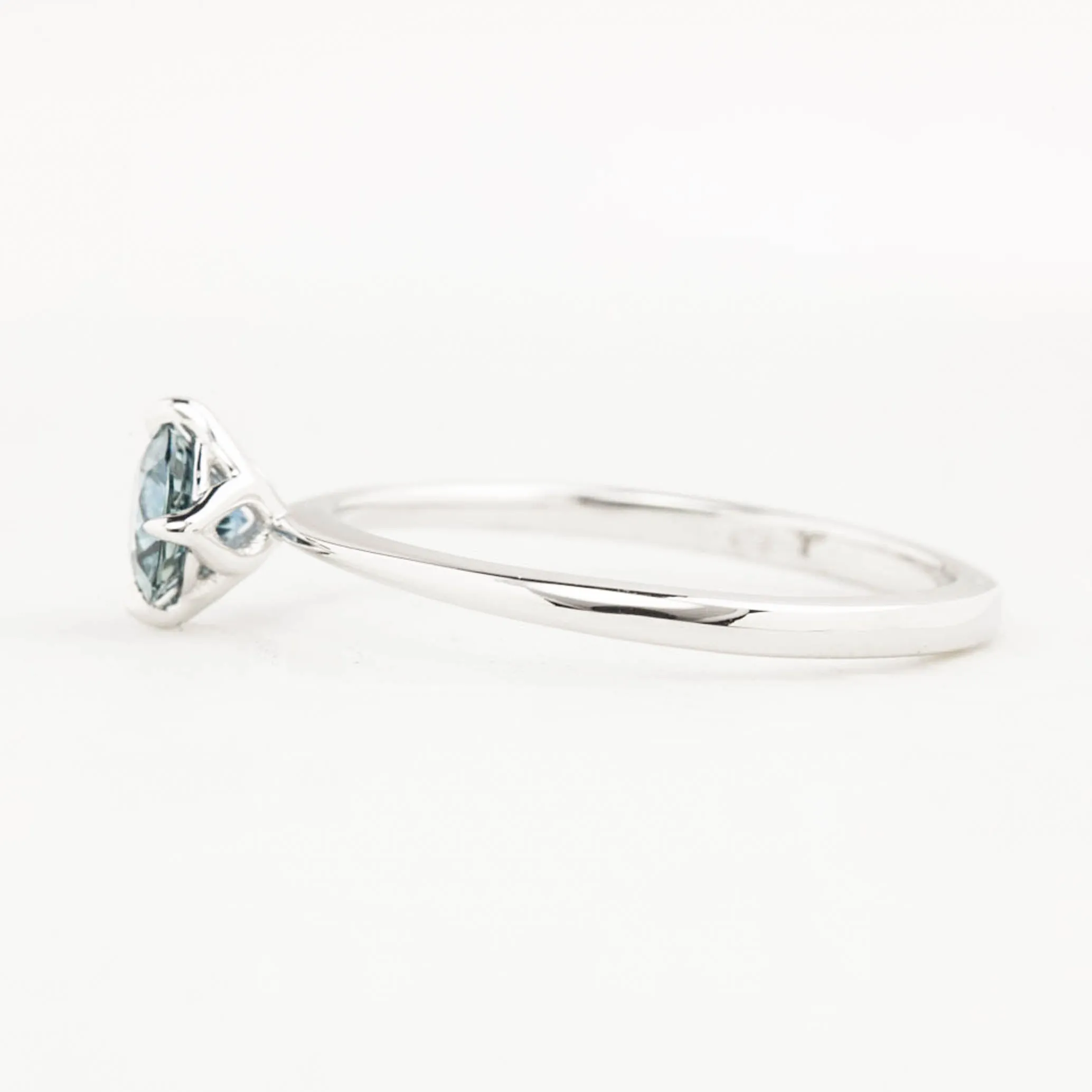 Alice Ring 0.50ct Ocean Blue Montana Sapphire, 14K White Gold