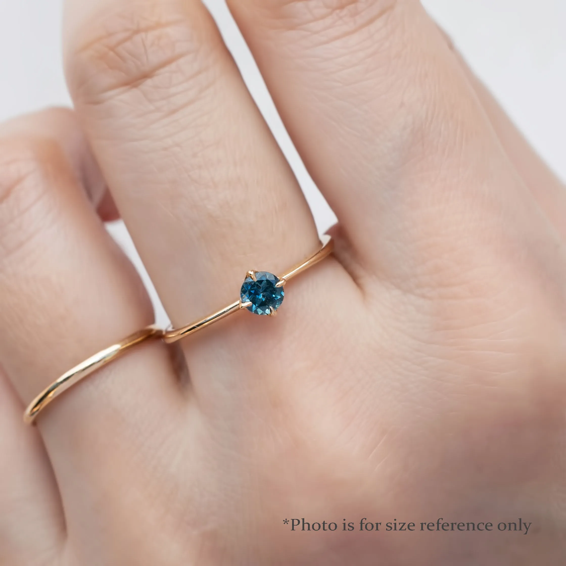 Alice Ring 4mm 0.35ct Blue Montana Sapphire, 14k White Gold