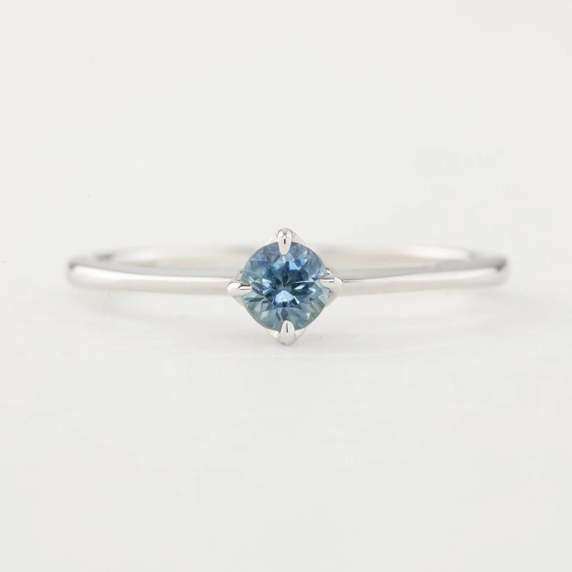 Alice Ring 4mm 0.35ct Blue Montana Sapphire, 14k White Gold