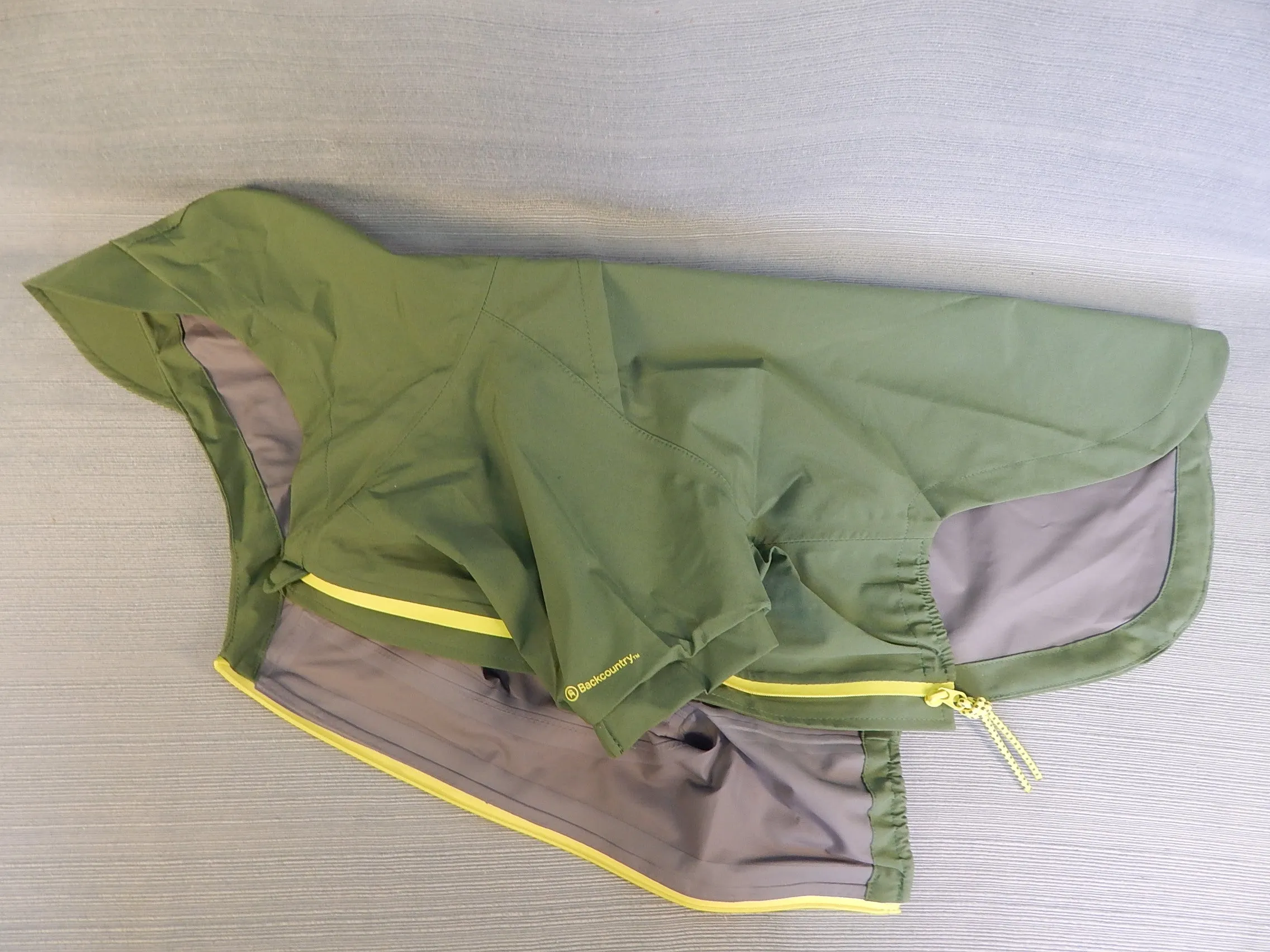 Backcountry x Petco Green Rain Jacket - Various Sizes Available - BRAND NEW!