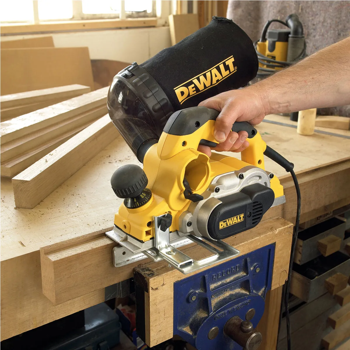 Dewalt D26500K Planer In Kit Box 1050W 240V