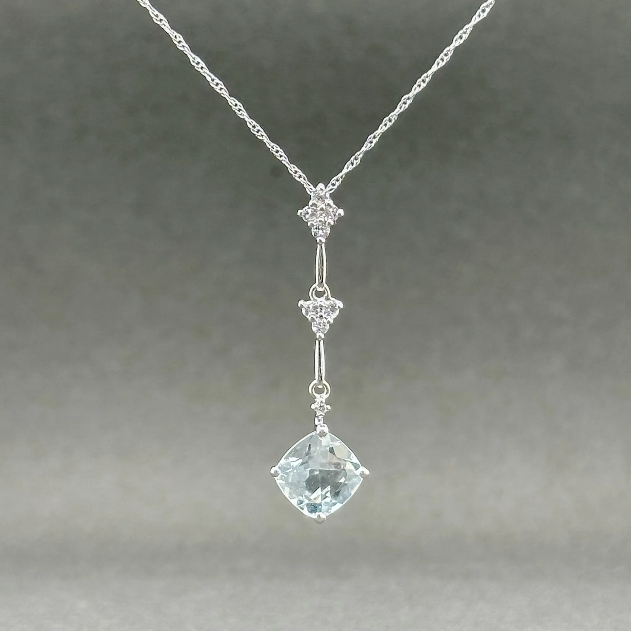 Estate 14K W Gold 1.23ct Aquamarine & 0.15ctw Sapphire Pendant