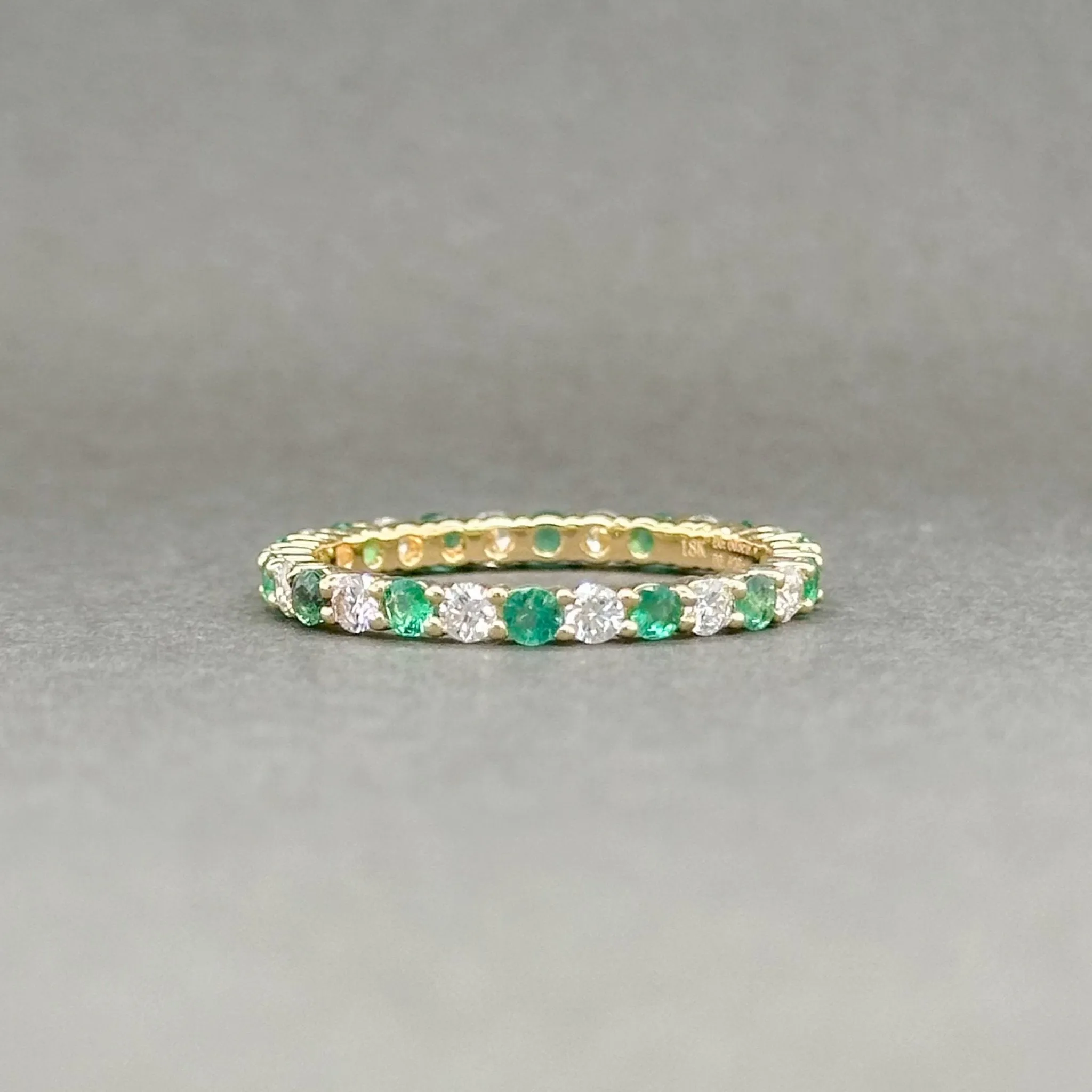 Estate 18K Y Gold 0.60ctw Emerald & 0.63ctw G-H/VS1-2 Diamond Eternity Ring