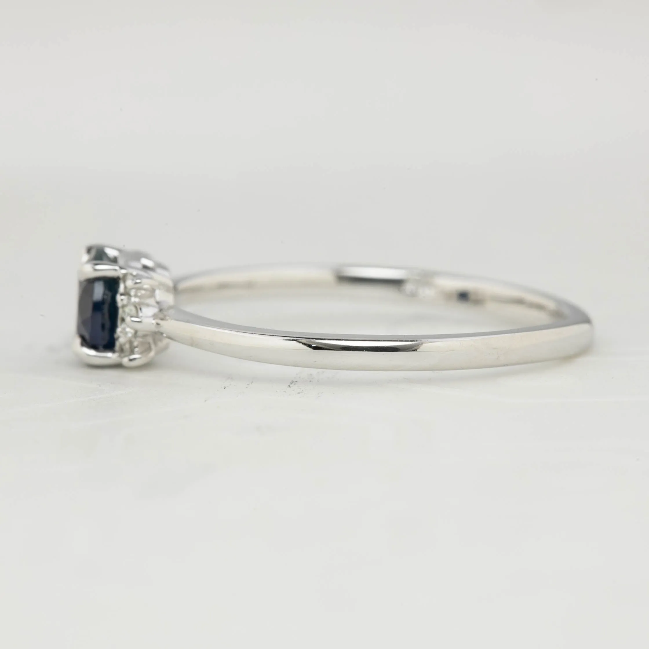 Lena Ring 0.65ct Blue Montana Sapphire, 14k White Gold