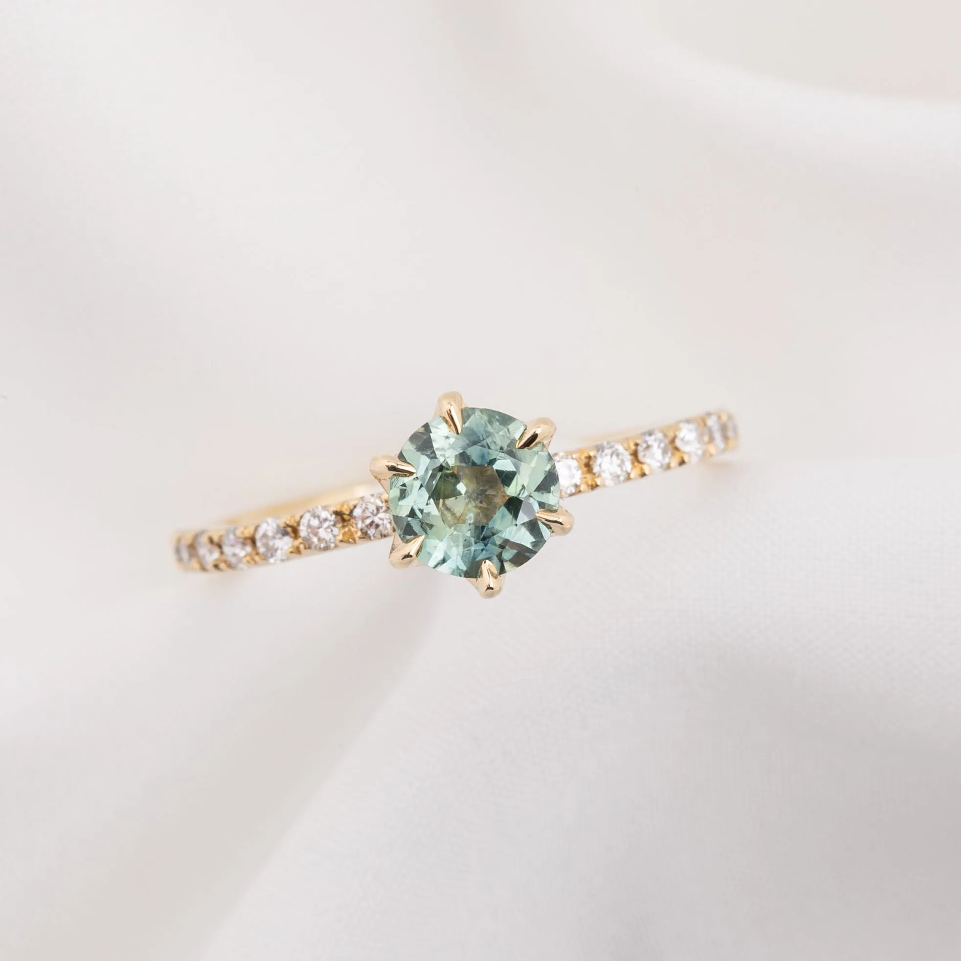 Maria Luxe Ring 0.91ct Parti Blue Green Montana Sapphire, 14k Yellow Gold (One of a kind)