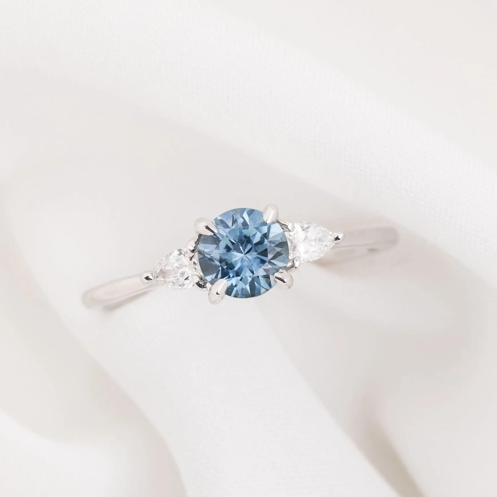 Olivia Ring 0.90ct Blue Montana Sapphire, 14k white gold (One of a kind)