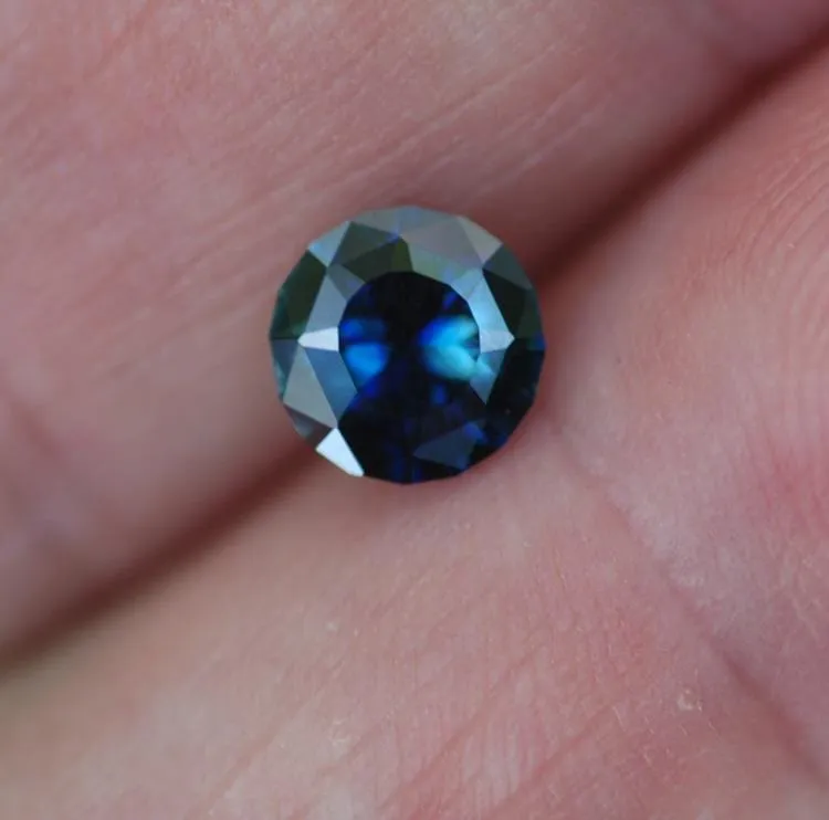 Round Cut Dark Blue 6.8mm/1.28ct  Thailand Sapphire Loose Gemstone